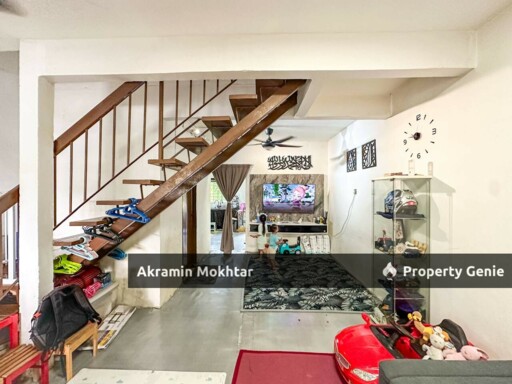 Renovated | 2 Storey House Taman Puchong Indah( Low Cost )