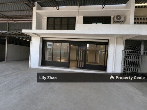 Warehouse cum Showroom cum Office hub for Rent, 11,200 sq ft📍Bundusan, Penampang, Kota Kinabalu.