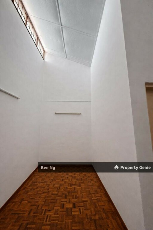 Taman Tasek / Jalan Lembah / Double Storey Terrace / Lower Price