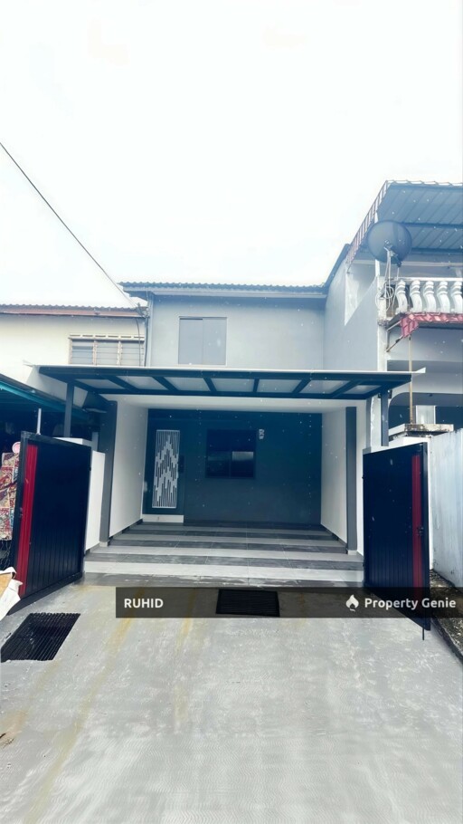 Renovated 3 Bedroom Double Storey House In Taman Skudai Baru