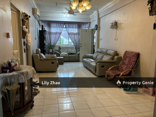 Taman Satria Apartment 3rd Floor for Sale, 3Bed 2Bath, Corner Lot, Fully Furnished, Menggatal, Kota Kinabalu.
