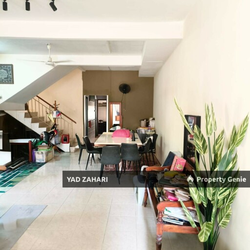 Bandar Nusa Rhu, Shah Alam | 2-Storey Terrace 4 Bedrooms | RM980K - Cornerlot, Spacious Extra Land & Renovated Kitchen with Approval