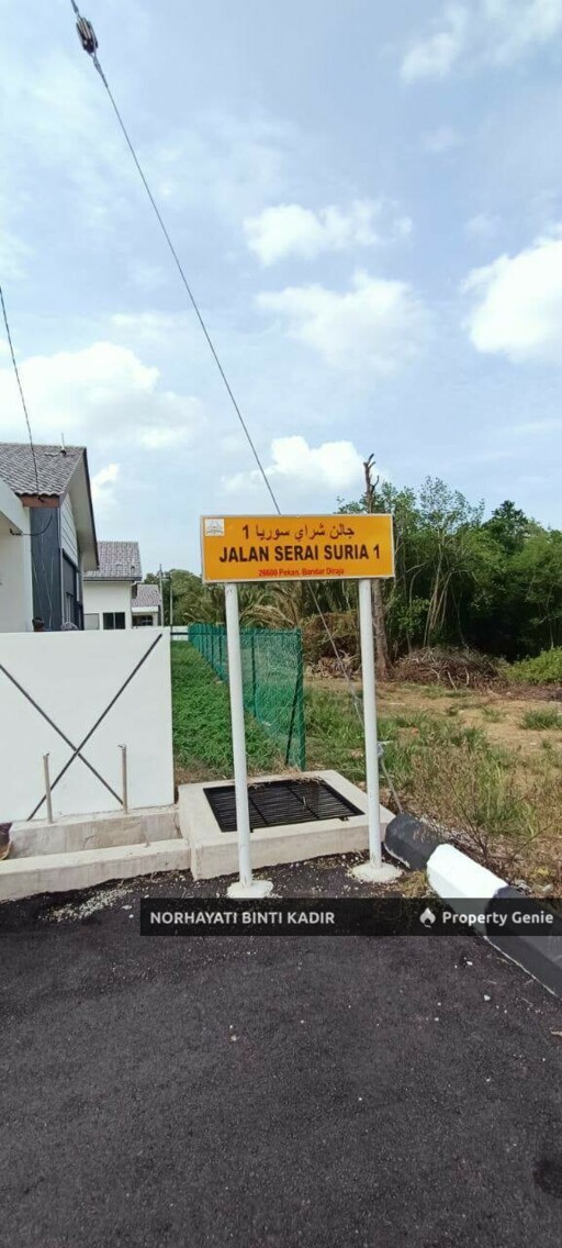 SEMI-D SETINGKAT SIAP TAMAN ARMANI, TANAH PUTIH PEKAN