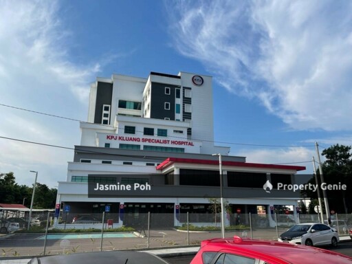 Shop Taman saujana , Kluang For SALE
