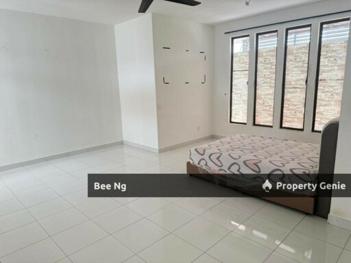 Taman Laguna @ Perling Double Storey Superlink For Rent