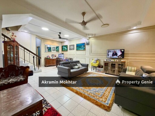 Freehold & Bumi Lot | Double Storey Terrace Taman Pelangi Semenyih, Semenyih