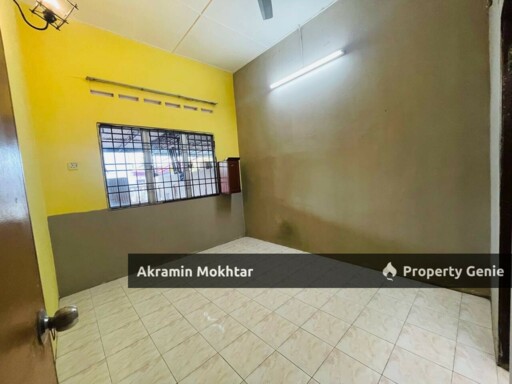 Freehold & Renovated | Single Storey Terrace Jalan Dendang 62, Taman Telok, 42500, Telok Panglima Garang,