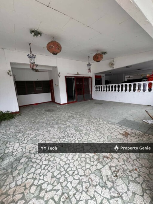 CORNER Kampung Lapan Double Storey Terrace