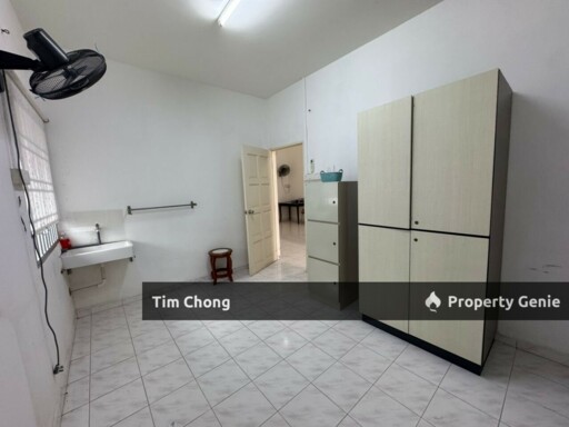 💥新山 Taman Melodies 稀有单层 End Lot 单位出租 😍