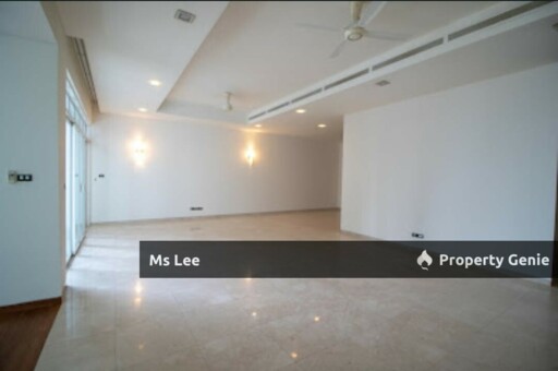 The Pearl @ KLCC-Level 17 private lift- Sale below bank value Rm480k