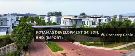 LAKEFRONT SIGNATURE HOMES