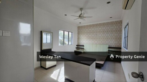 Below Value RM140,000 2 Storey Cluster 2055sqft Freehold 24/7 Guarded