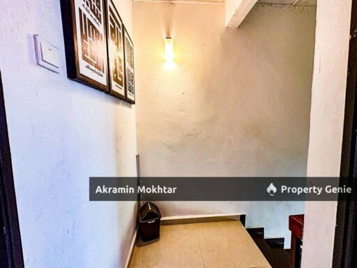 Partially Furnished | Double Storey Terrace Taman Sri Indah, Balakong Cheras