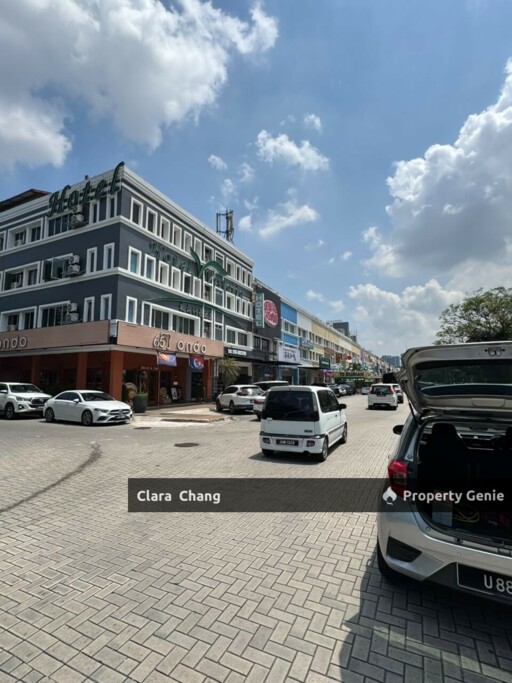 Mount Austin 3 Storey Corner Lot (Ground Floor) Shoplot for Rent