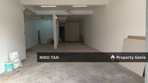 Jalan Glasiar Double Storey Shoplot Taman Tasek For Rent