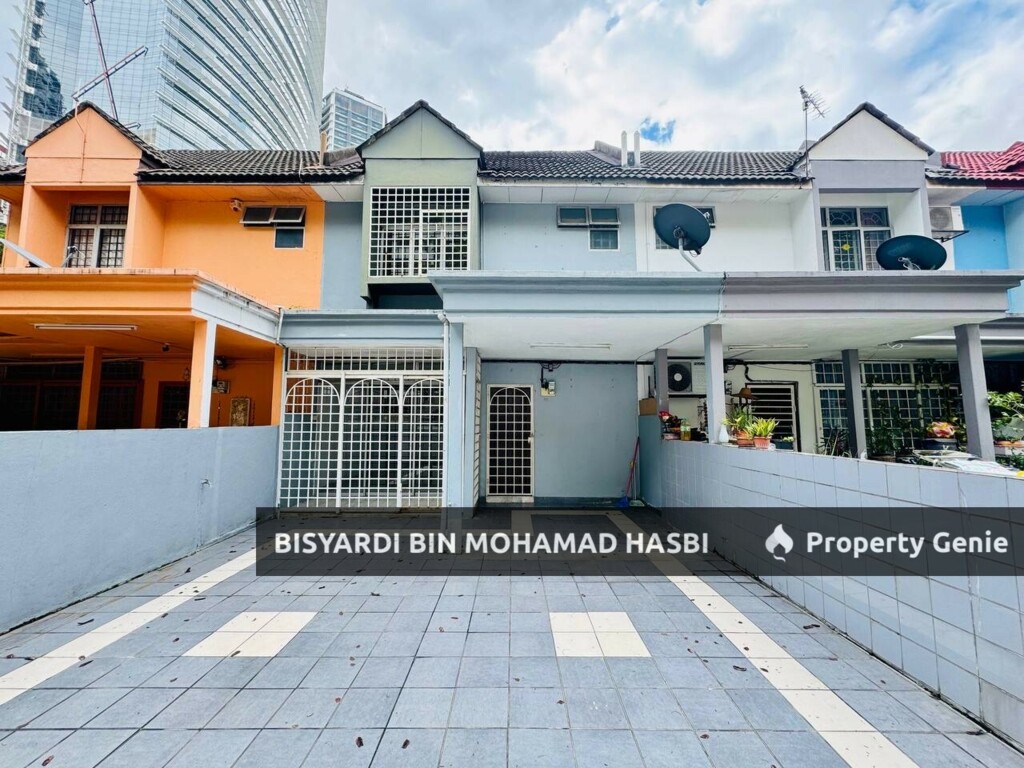 Double Storey Terrace, Taman Kelana Indah SS7, Kelana Jaya .