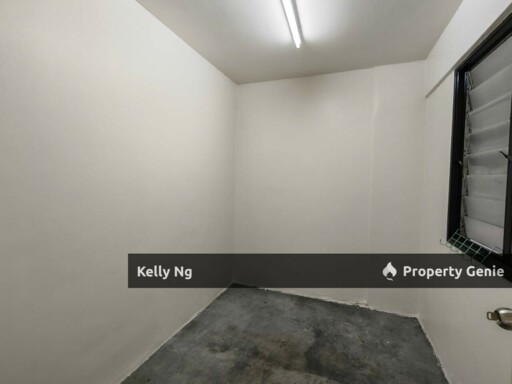 Pangsapuri Permai Indah Flat with Lift & Access Card Good Condition At Pandamaran Klang  For Rent