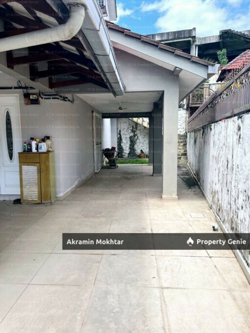 FREEHOLD & END LOT | 3 Storey Terrace House  Jalan BP 7/1  Taman Bukit Permata Batu Caves