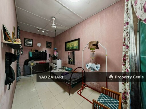 Kampung Lombong, Shah Alam | 1-Storey Terrace 3 Bedrooms | RM339K - Extended Kitchen and Malay Reserve