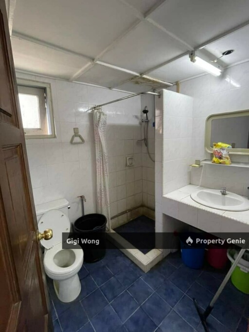 For Sales Golden Shower Condo Ruby