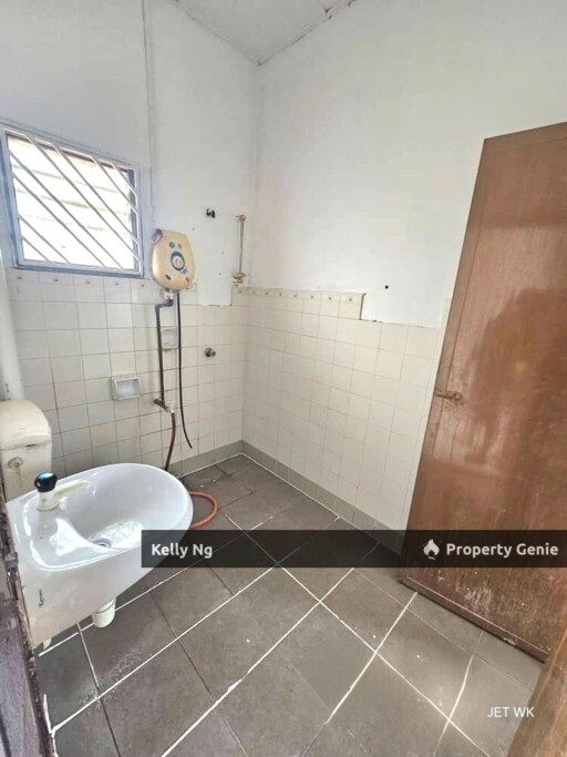 Double Sty Endlot House At Tmn Sri Andalas Klang For Rent