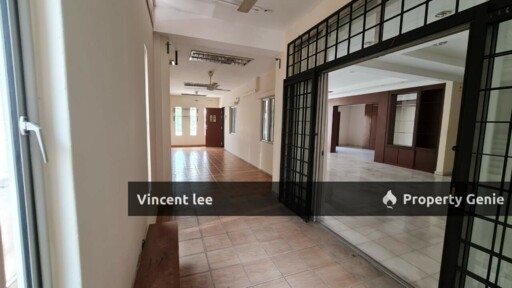 Sri Petaling, 3 Storey Semi-D with 4000sqft Land Size