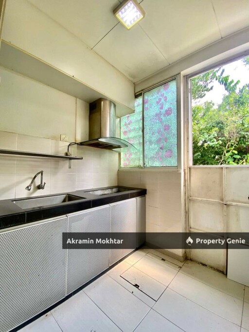 FREEHOLD & RENOVATED | Double Storey Terrace@Nadayu 92, Kajang
