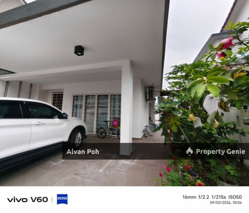 Freehold Double Storey Endlot With Fully Furnished