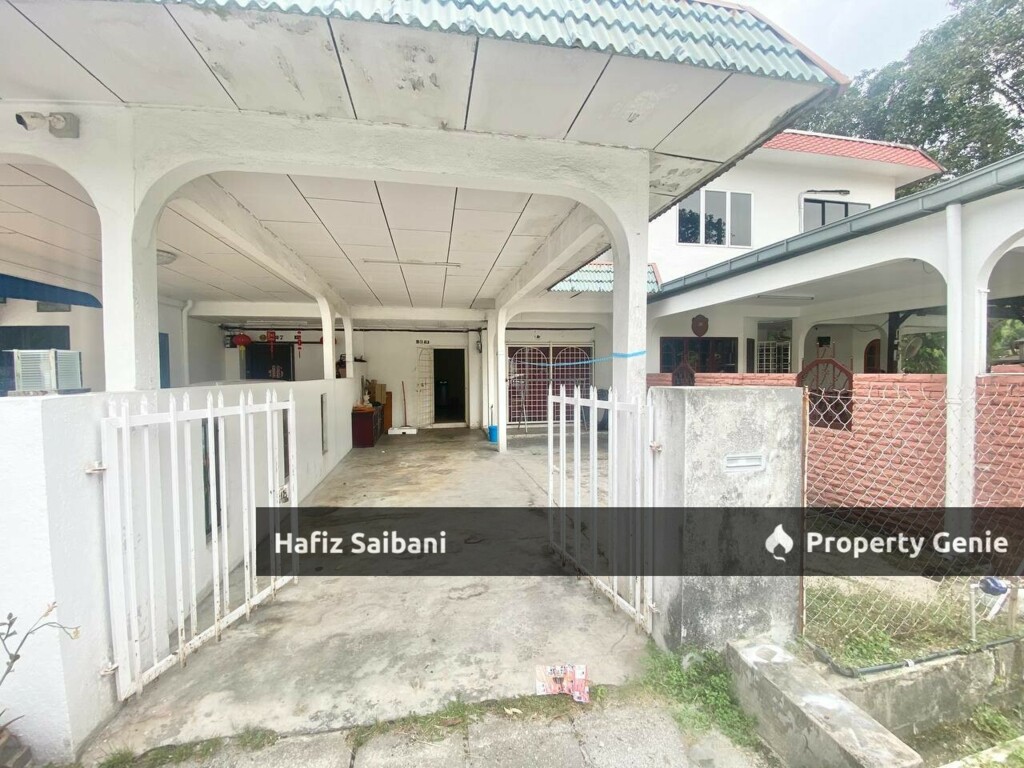 Double Storey Terrace, Taman Sri Andalas, Klang