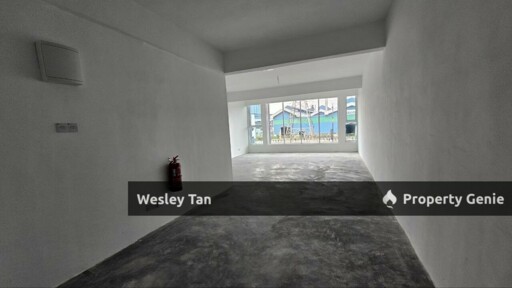 Skywiz Ayer Keroh Commercial 3Storey Shop Opposite Mamee Bank F&B Area