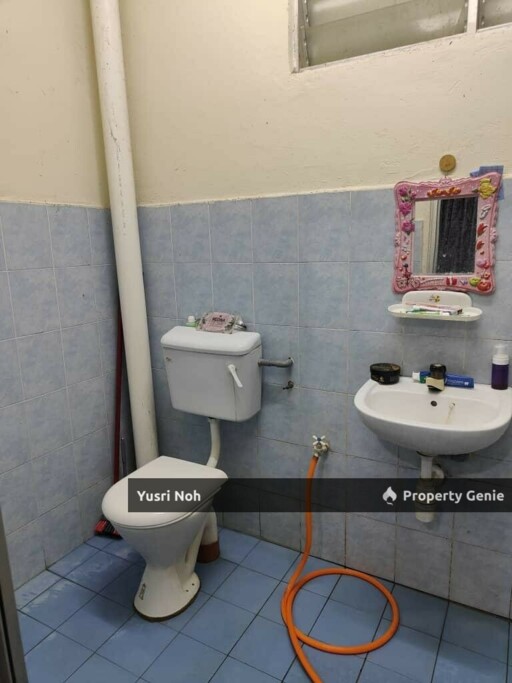 SINGLE STOREY CORNER LOT TAMAN LESTARI PERMAI SERI KEMBANGAN