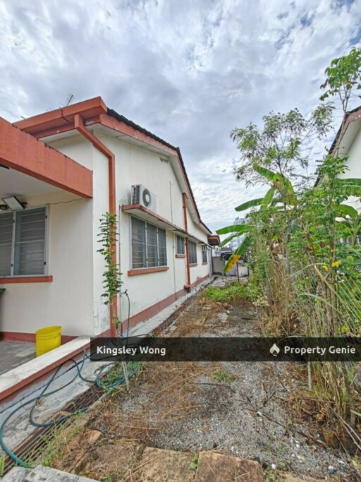 Taman Lim ​Single Storey Semi-D Facing Field Near Jalan Kuala Kangsar