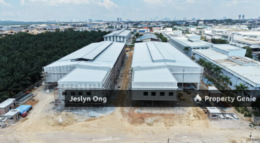1.5 Storey Detached Factory at Desa Cemerlang For Sale