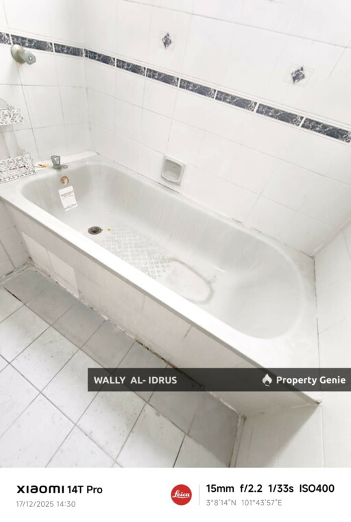 Semi D Renovated with Extra Large Land @ Section 7 Shah Alam