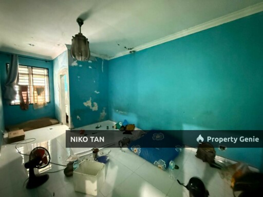 Jalan Belibis 1Sty Renovated Taman Perling For Sale