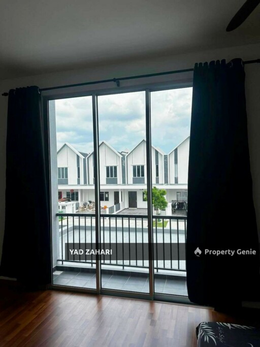 Birchpark, Semenyih | 2-Storey Terrace 4 Bedrooms | RM3000 - Fully Furnished & Spacious Car Porch with 24h Security Guard