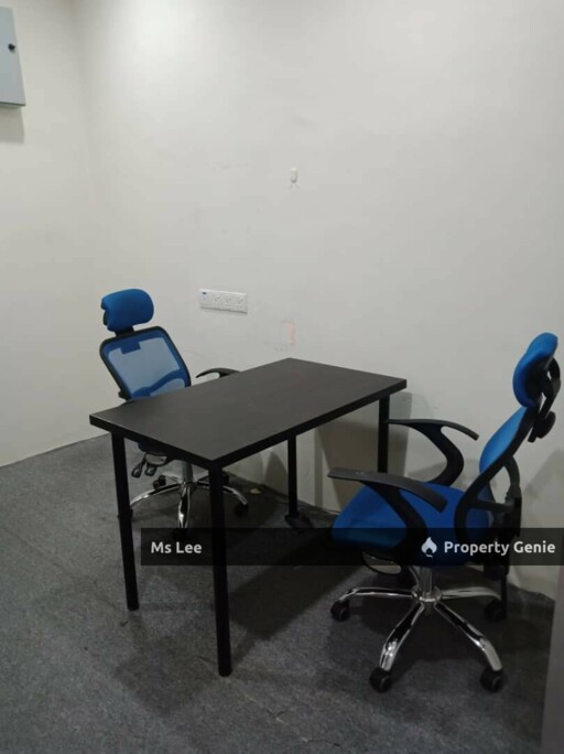 Office Room 8 RM560-Pusat Perdagangan Kuchai @ Kuchai Lama-Ready 15/11