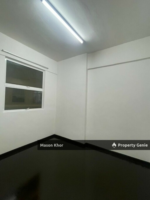 THE OASIS CONDOMINIUM LOWER FLOOR 1085sf BARE UNIT 1CP GELUGOR