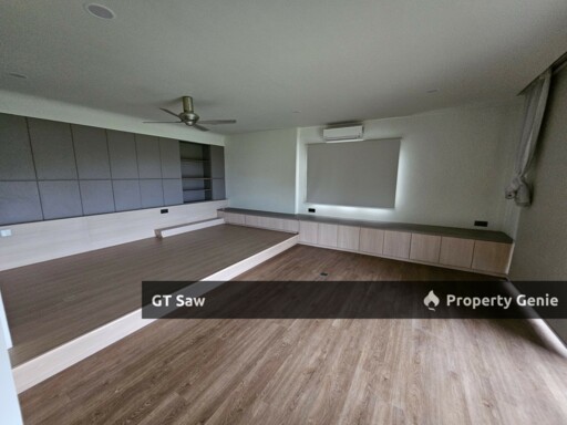 Peaceful 2.5 Storey Bungalow Bangi Golf Resort For Rent