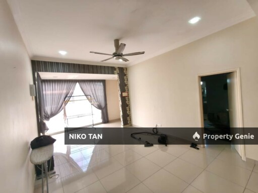 Jalan EJ 3 Double Storey Endlot with Land For Rent