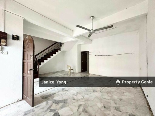 Taman Skudai Baru Jalan Hang Lekir End Lot Terrace House