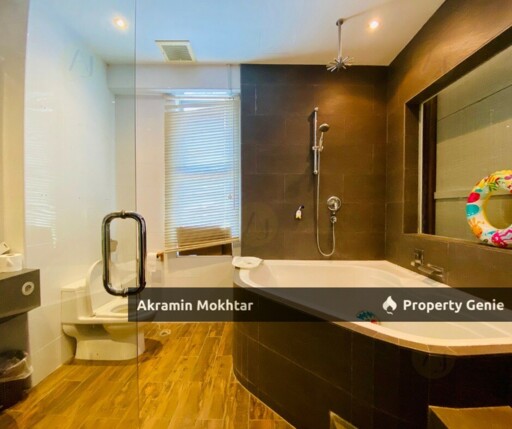 FREEHOLD & CORNER LOT | SERING UKAY  2.5 STOREY SUPERLINK