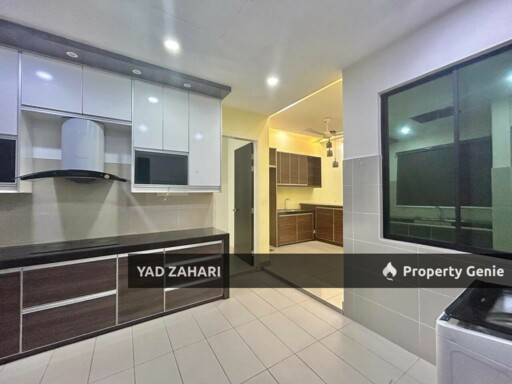 The Terresse, Bandar Puteri Bangi | Superlink 4+1 Rooms | RM670K- Semi Furnished, Spacious Unit & Nearby Exit Highway