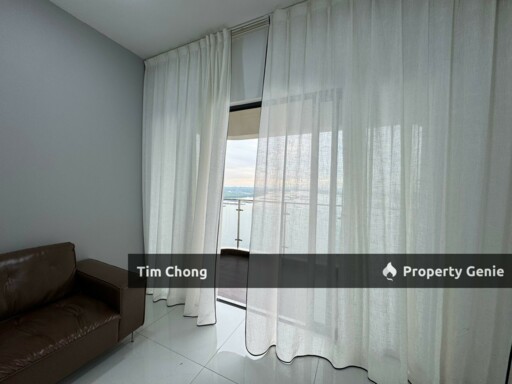 Beautiful seaview unit & spacious layout