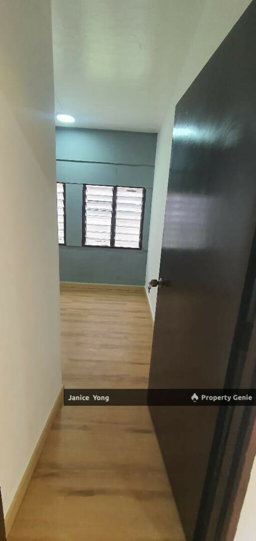 Flat Taman Air Biru Pasir Gudang
