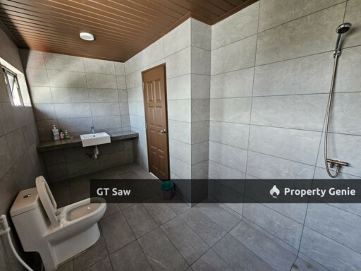 3 Storey Taman Intan Kajang Partially Furnished Bungalow For Rent