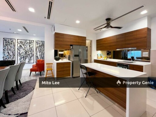 Puteri Habour Pent House For Sale!!