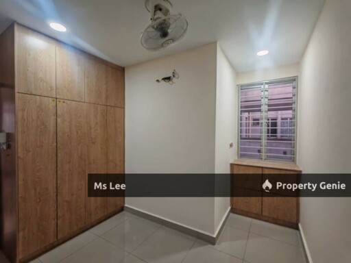 228 Condo @ Selayang Baru-Renovated Level 15-Sale Below Bank Value 10k