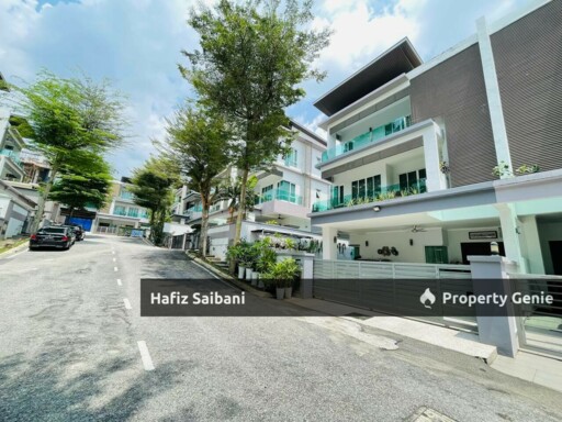 Semi Detached 3 Storey Beverly Heights Ampang