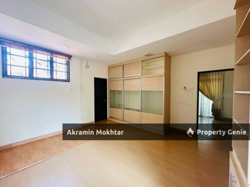 RENOVATED 2.5 Storey Semi D Puncak Bangi, Seksyen 6, Bandar Baru Bangi